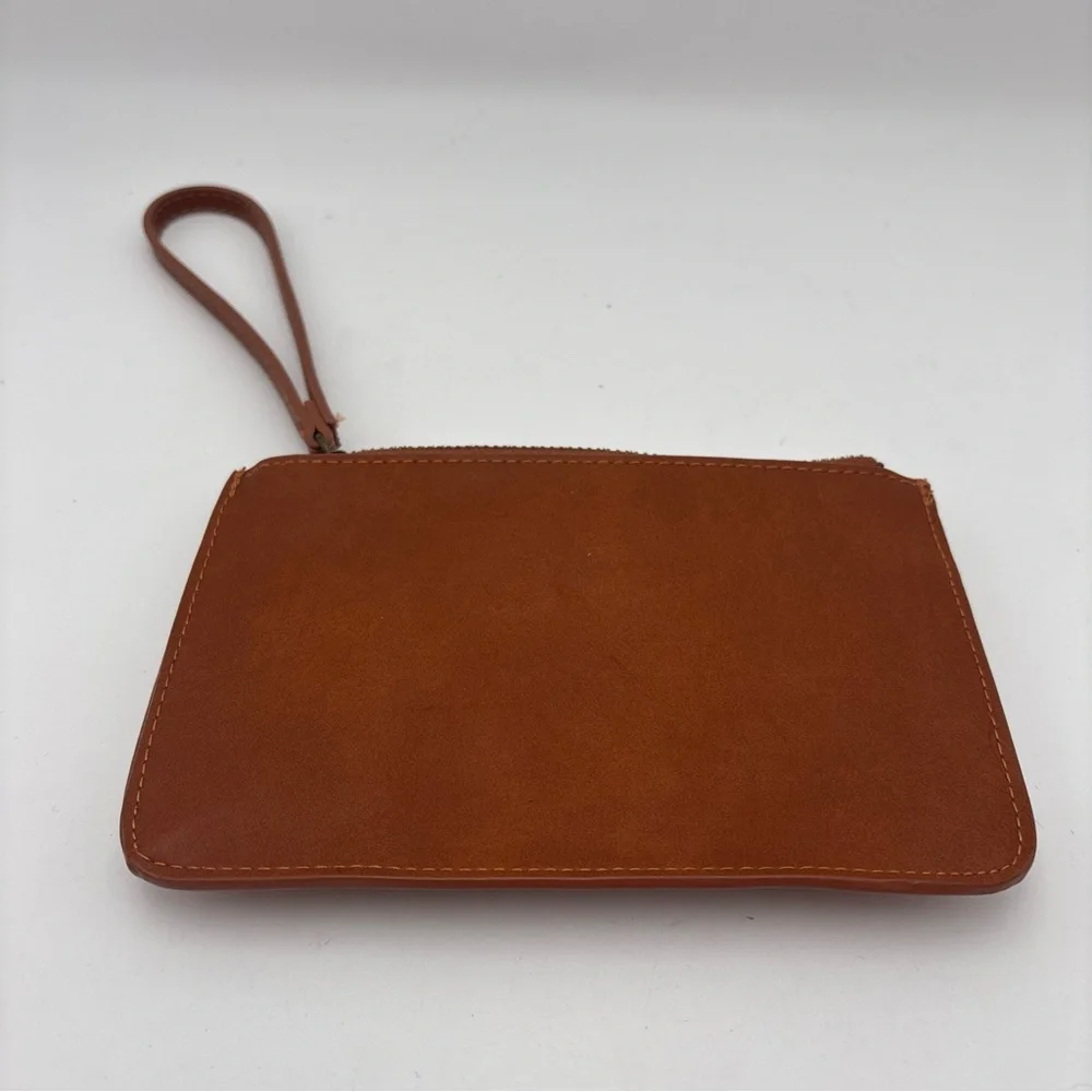 Universal Thread Brown Leather‎ Wristlet